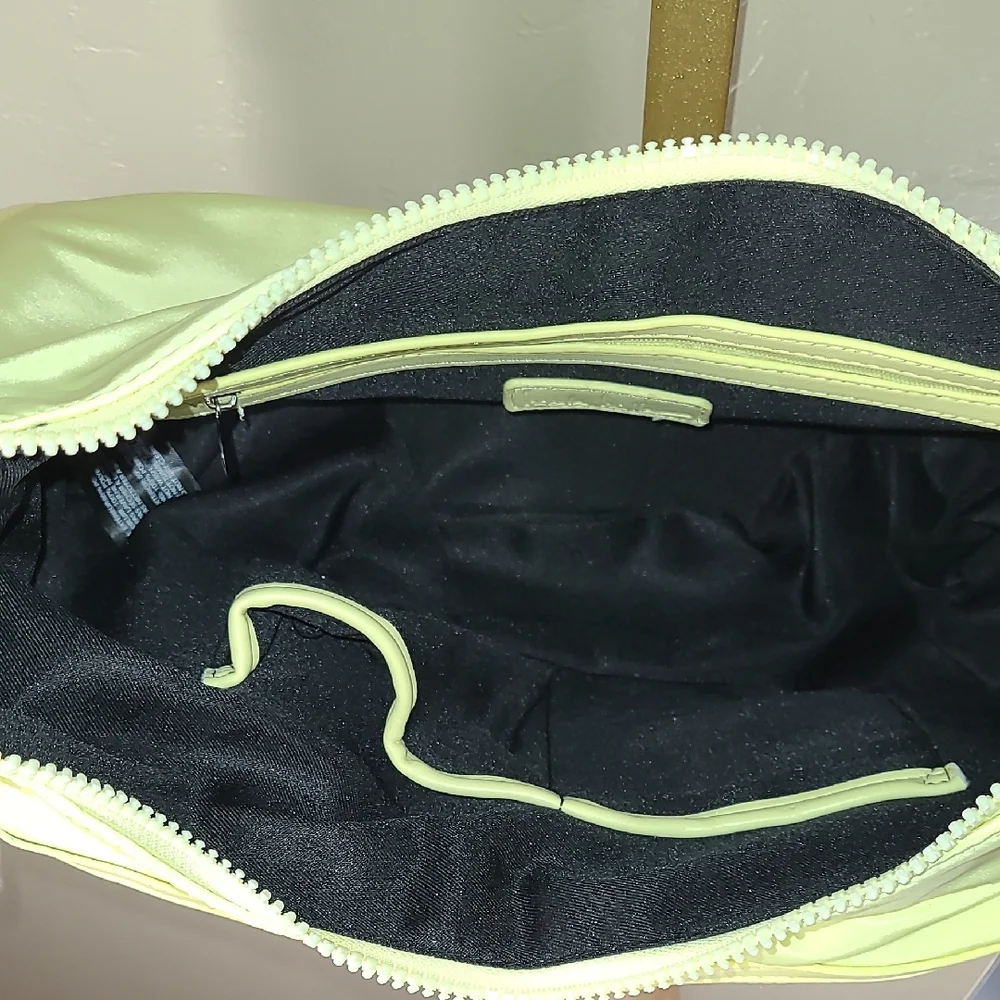 Nicole Miller Light Yellow Purse Front Pocket Bag